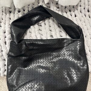 PIECES woven shoulder bag